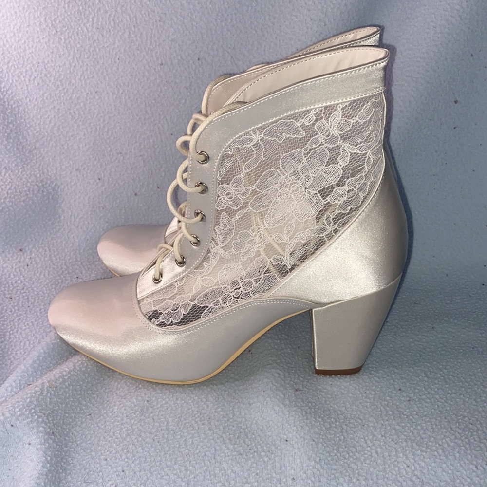 Elegant Park Shoes For women’s